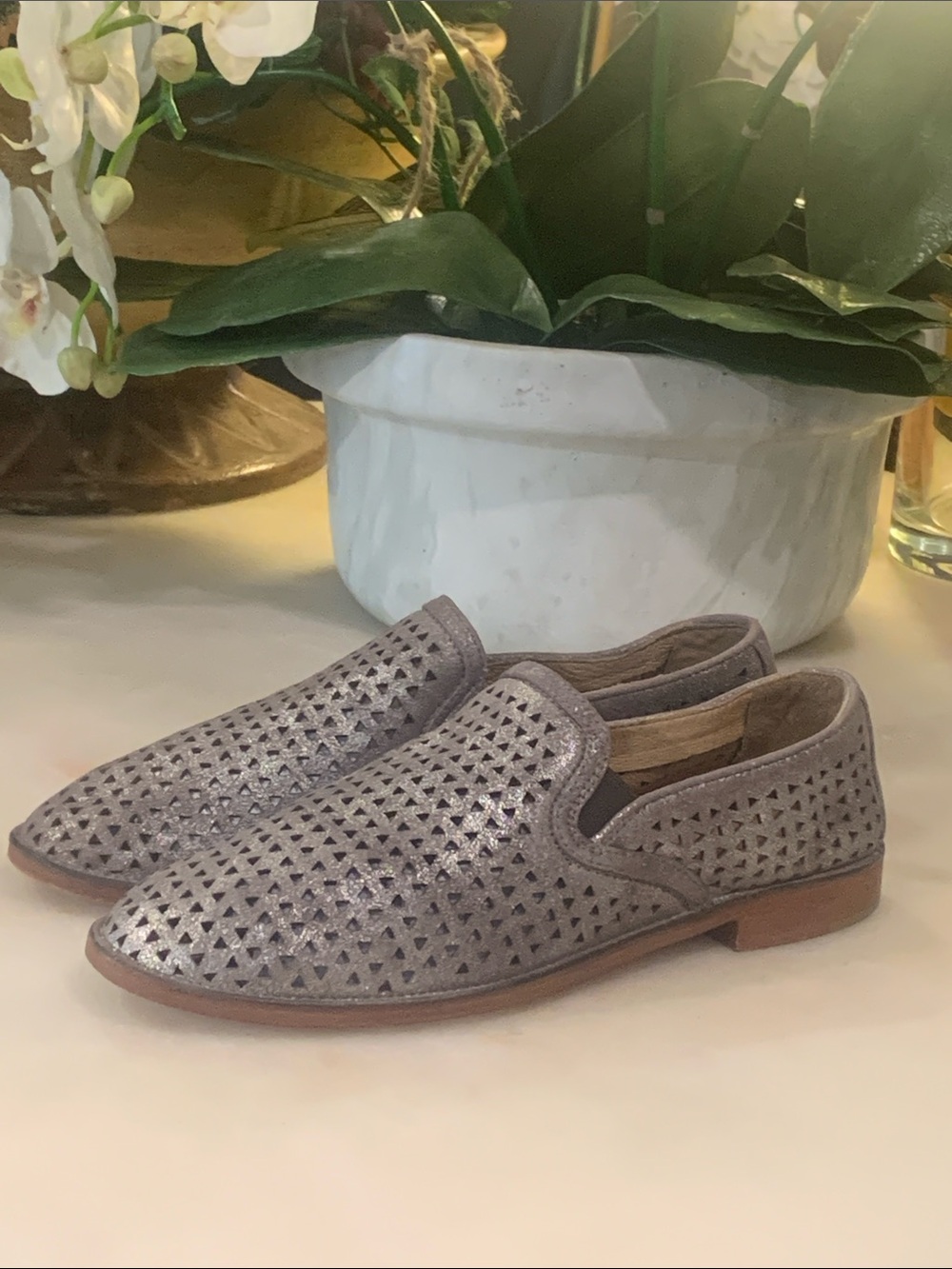 Trask Ali Perforated Leather Loafers In TAUPE Suede Glitter - Size 6 M